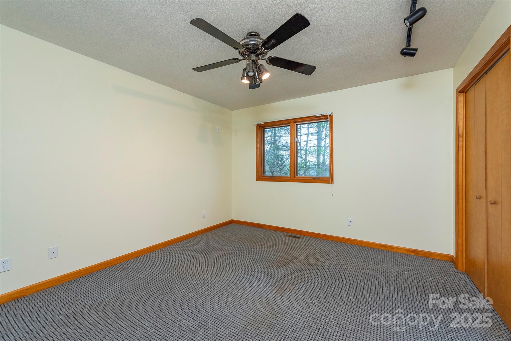 2 Woodburn Court Swannanoa NC 28778