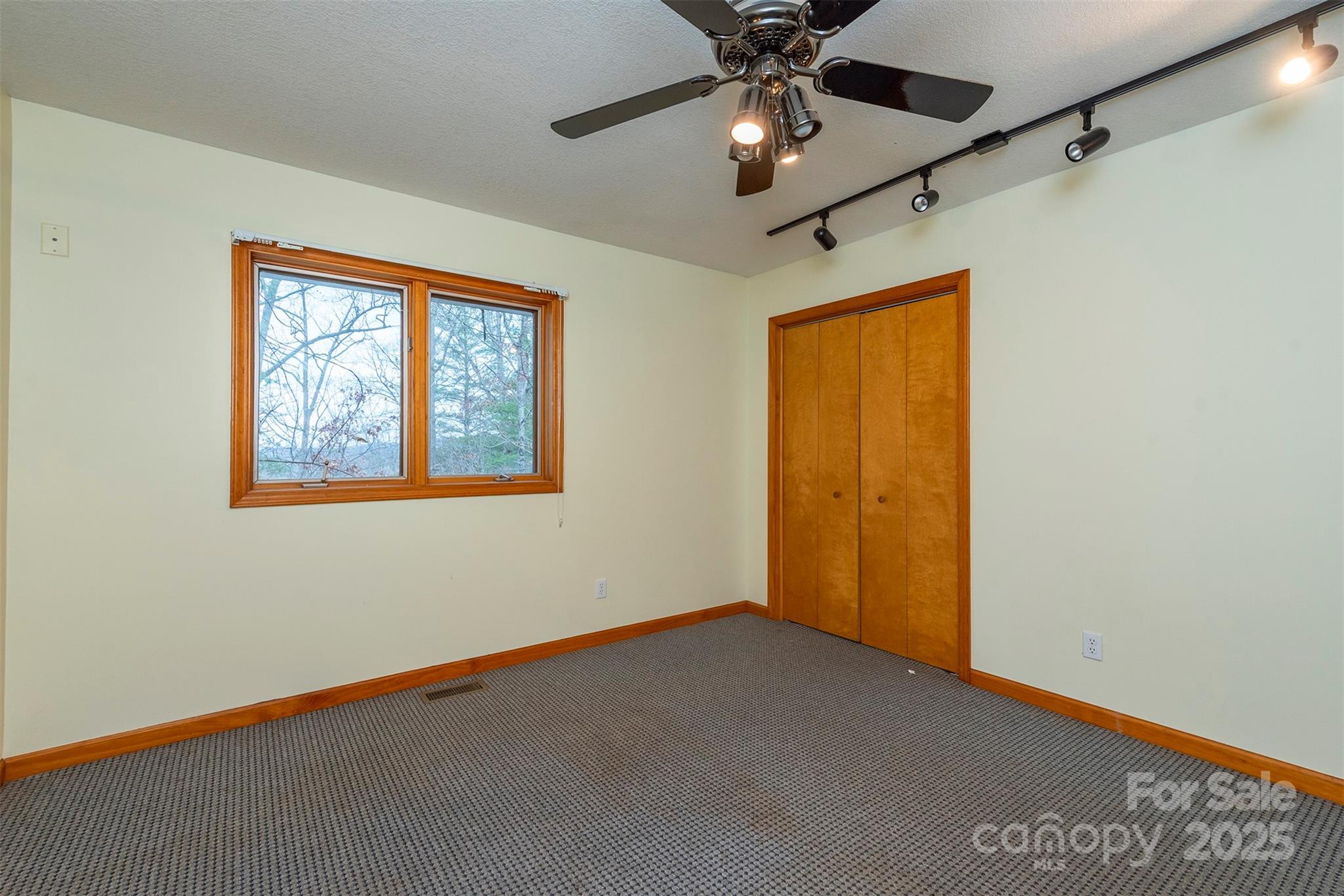 2 Woodburn Court Swannanoa NC 28778