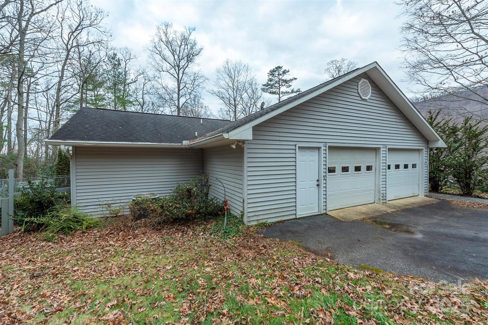 2 Woodburn Court Swannanoa NC 28778