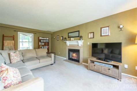 46 Foxberry Drive Arden NC 28704