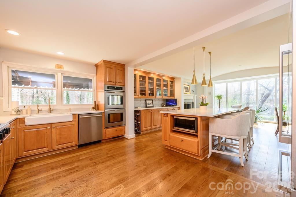 935 19th Avenue NW Hickory NC 28601