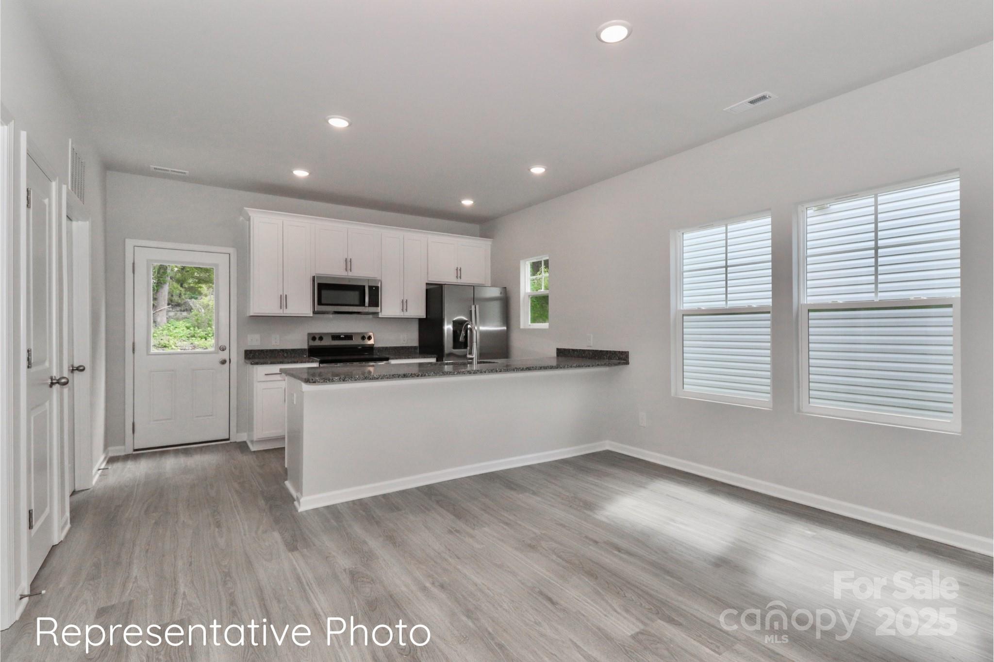 409 W Iredell Avenue Mooresville NC 28115