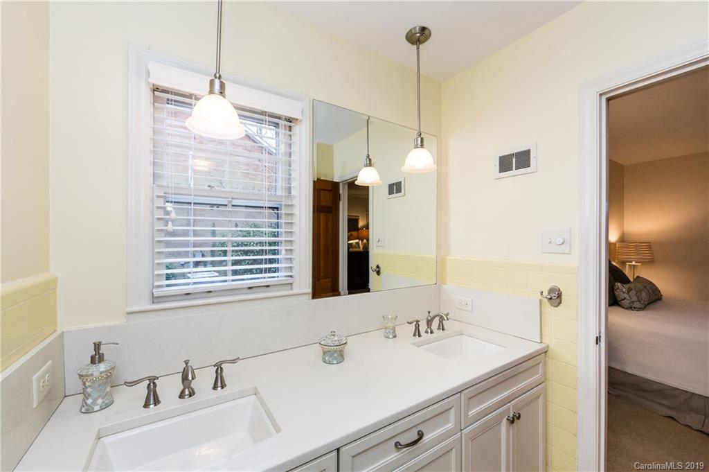 4139 Oldfield Road Charlotte NC 28226