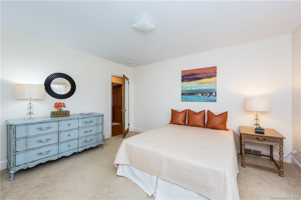 4139 Oldfield Road Charlotte NC 28226