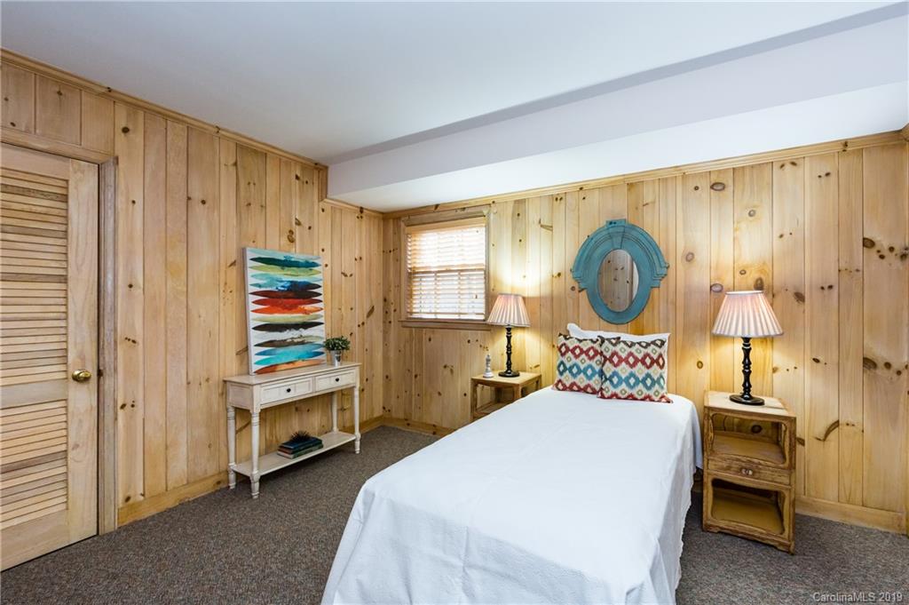 4139 Oldfield Road Charlotte NC 28226