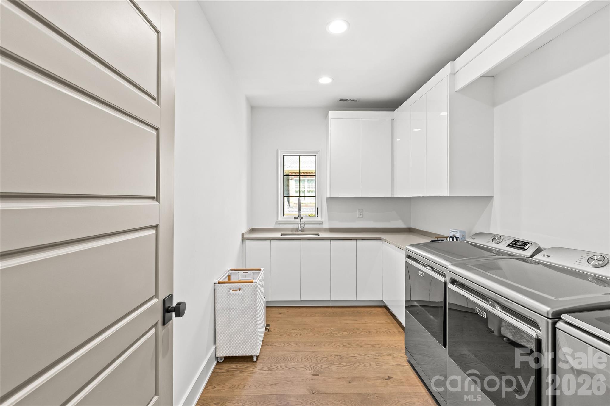 1919 Shoreham Drive Charlotte NC 28211