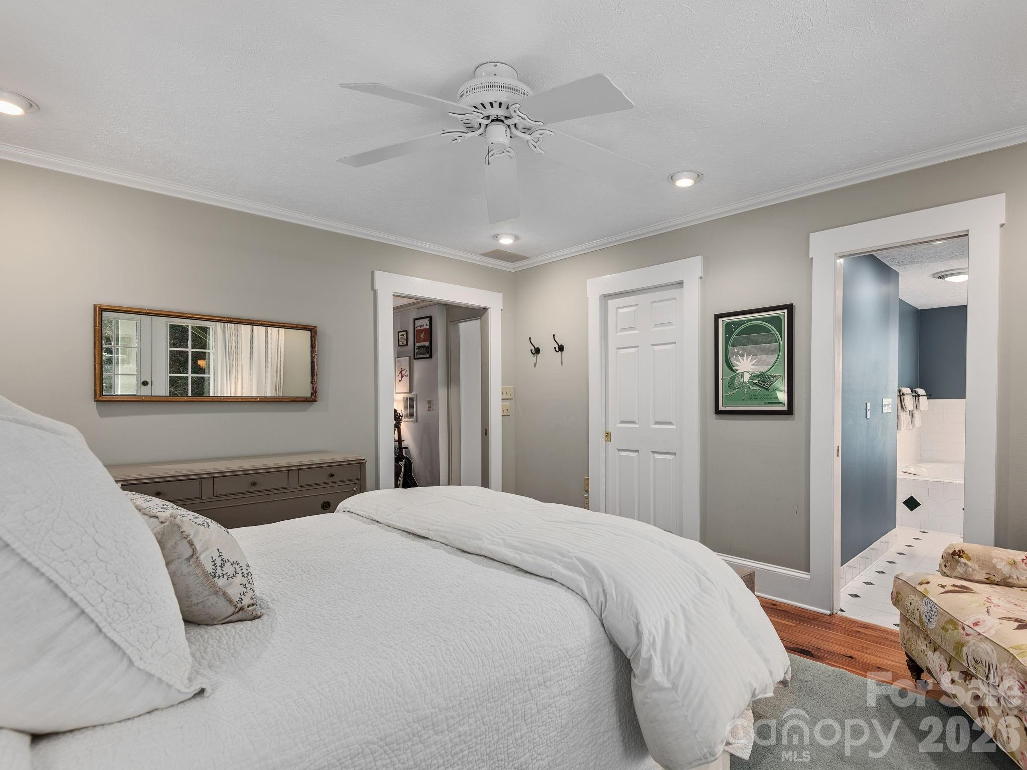 67 Cherokee Road Asheville NC 28801