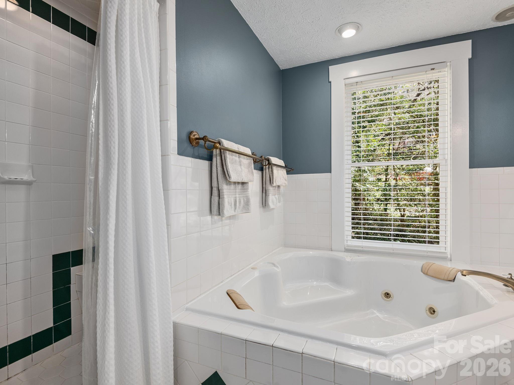 67 Cherokee Road Asheville NC 28801