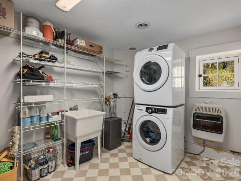 67 Cherokee Road Asheville NC 28801