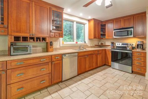 54 Spooks Branch Road Asheville NC 28804