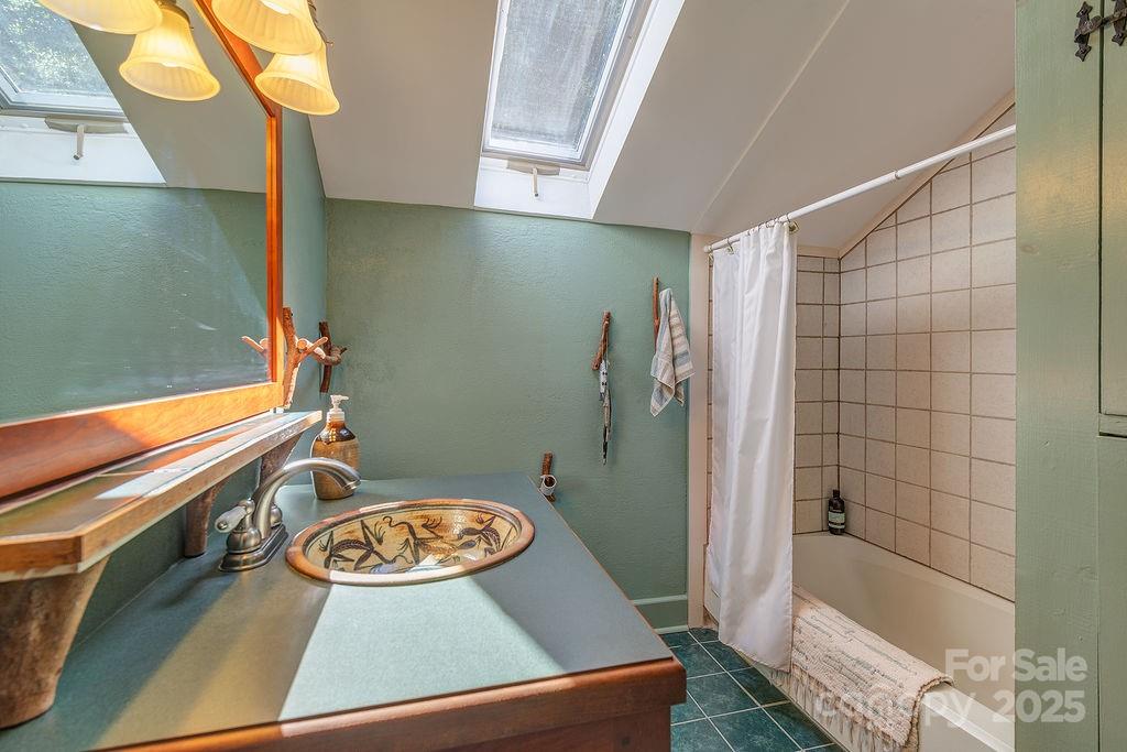 54 Spooks Branch Road Asheville NC 28804