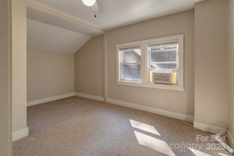 54 Spooks Branch Road Asheville NC 28804