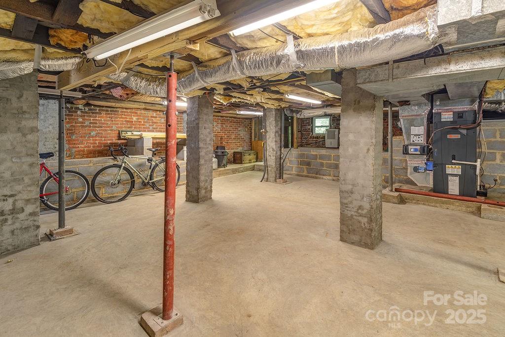 54 Spooks Branch Road Asheville NC 28804