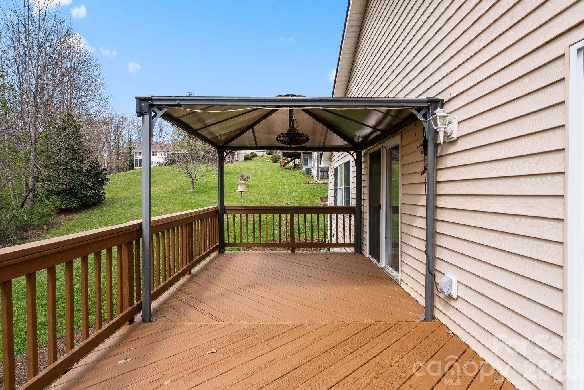 73 Creeks End Circle Mills River NC 28759