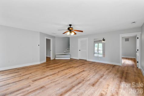 73 Creeks End Circle Mills River NC 28759