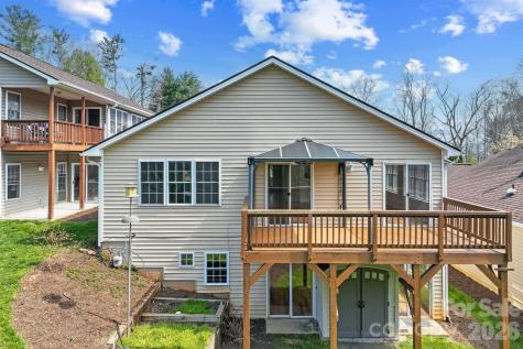 73 Creeks End Circle Mills River NC 28759