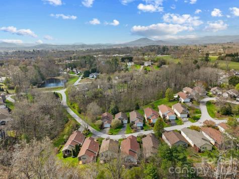 73 Creeks End Circle Mills River NC 28759