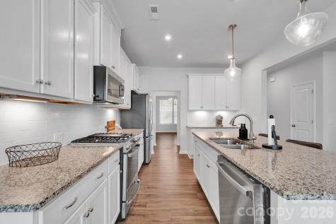 6409 Alanbrook Road Charlotte NC 28215