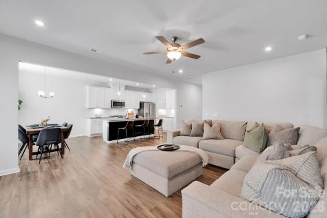 6409 Alanbrook Road Charlotte NC 28215