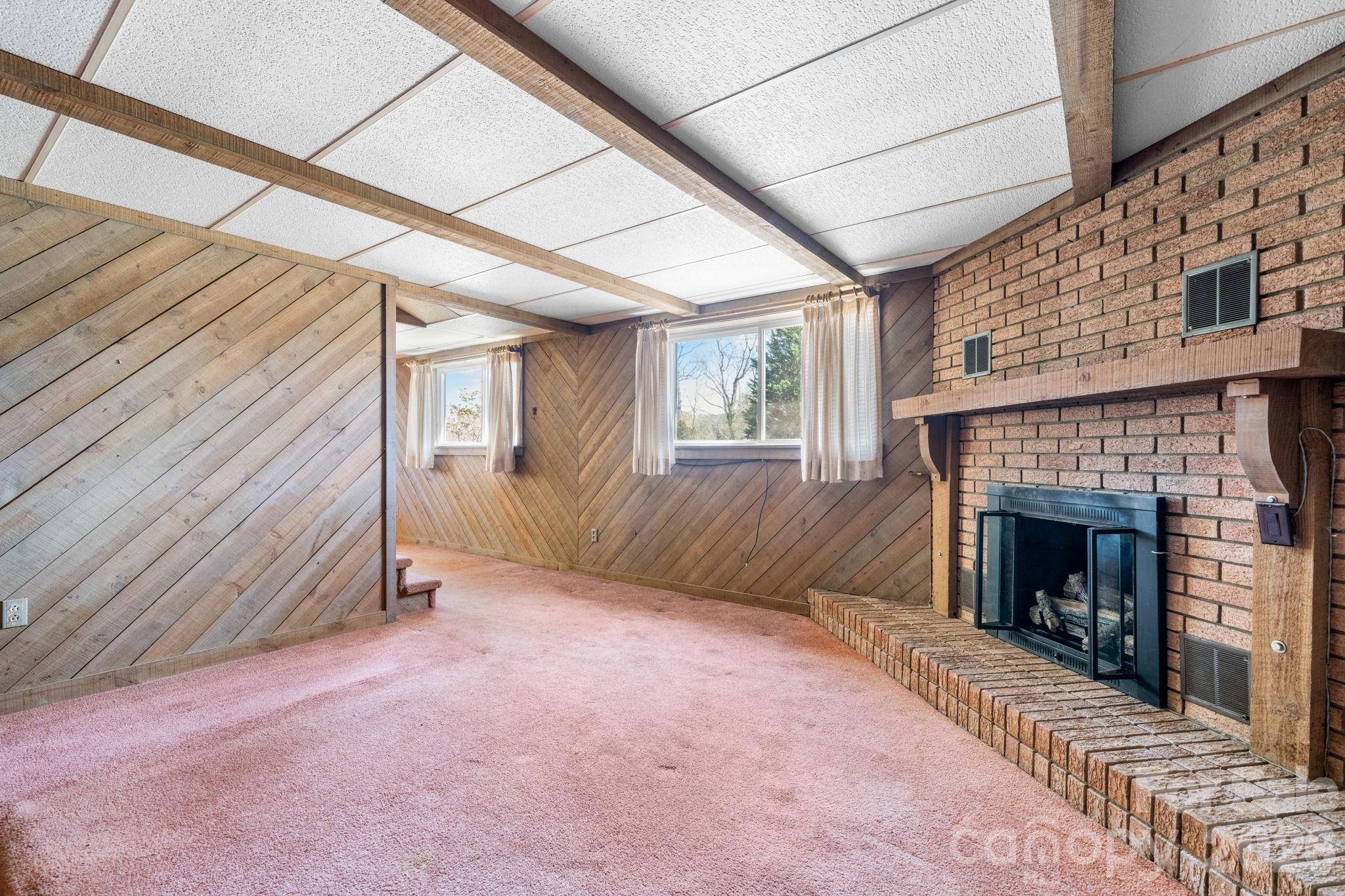 3335 25th Avenue NE Hickory NC 28601
