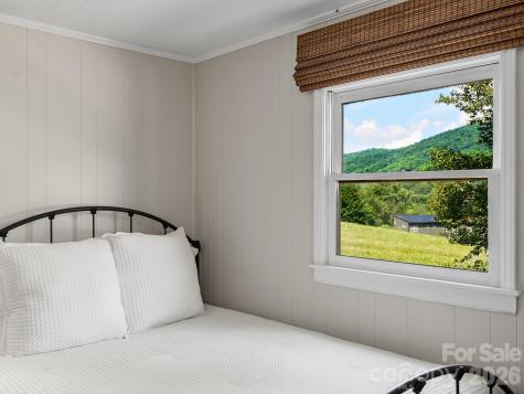 54 Brookside Lane Maggie Valley NC 28751