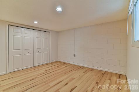 101 E Skyland Circle Asheville NC 28804