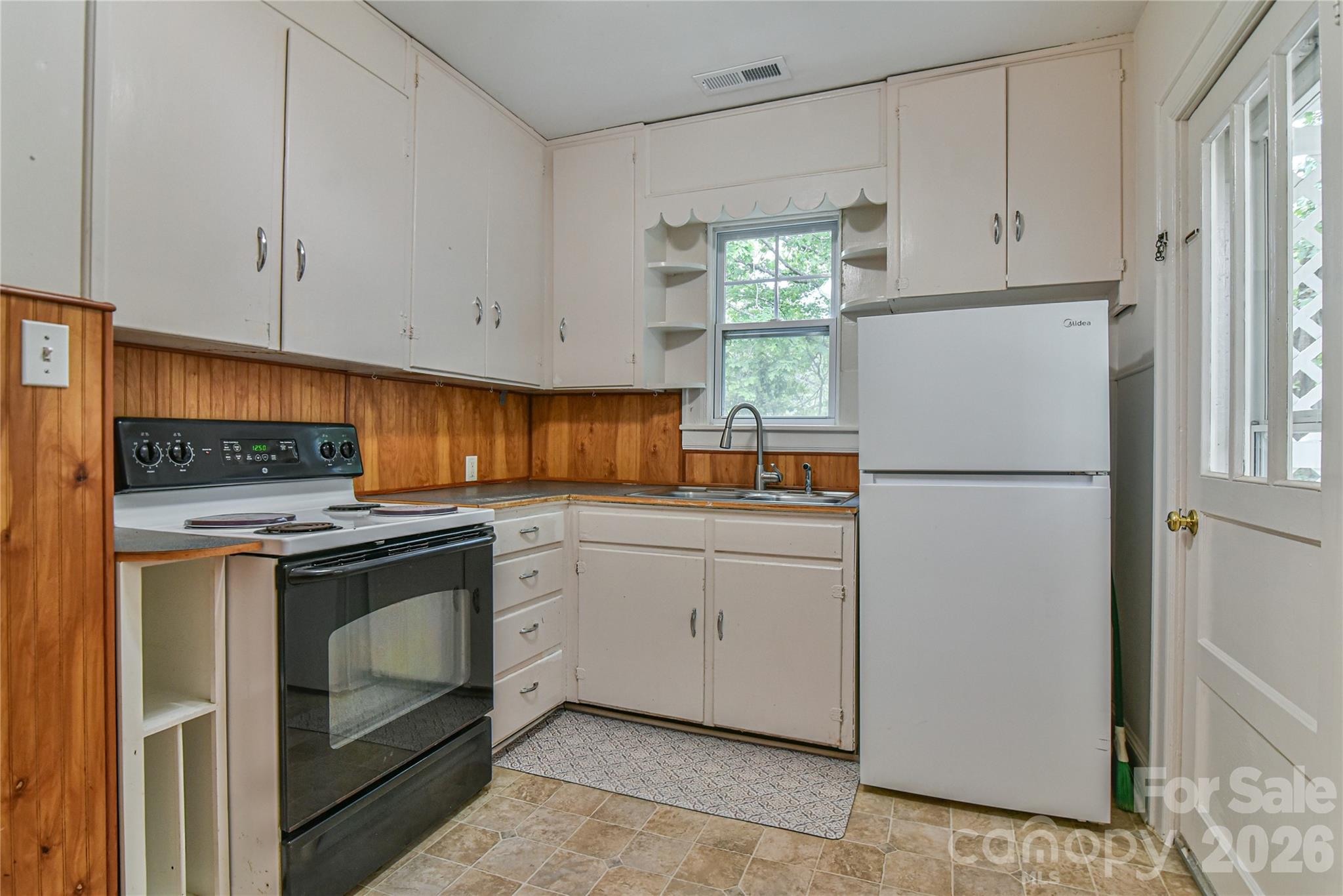 101 E Skyland Circle Asheville NC 28804