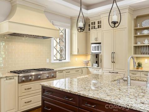 29 Stansbury Drive Asheville NC 28803