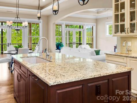 29 Stansbury Drive Asheville NC 28803