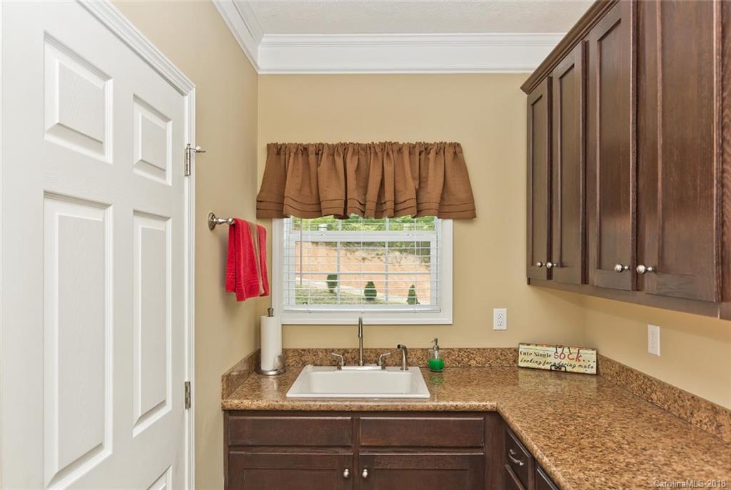 19 Meadow Ridge Drive Burnsville NC 28714