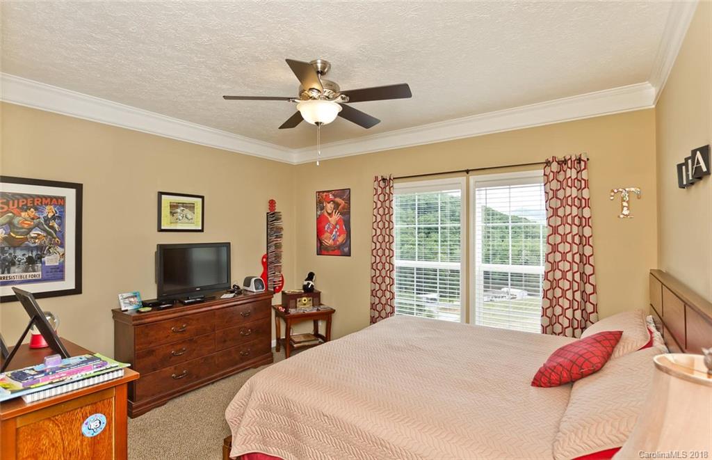 19 Meadow Ridge Drive Burnsville NC 28714