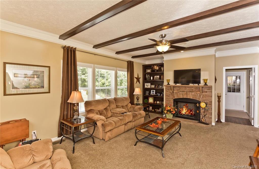 19 Meadow Ridge Drive Burnsville NC 28714