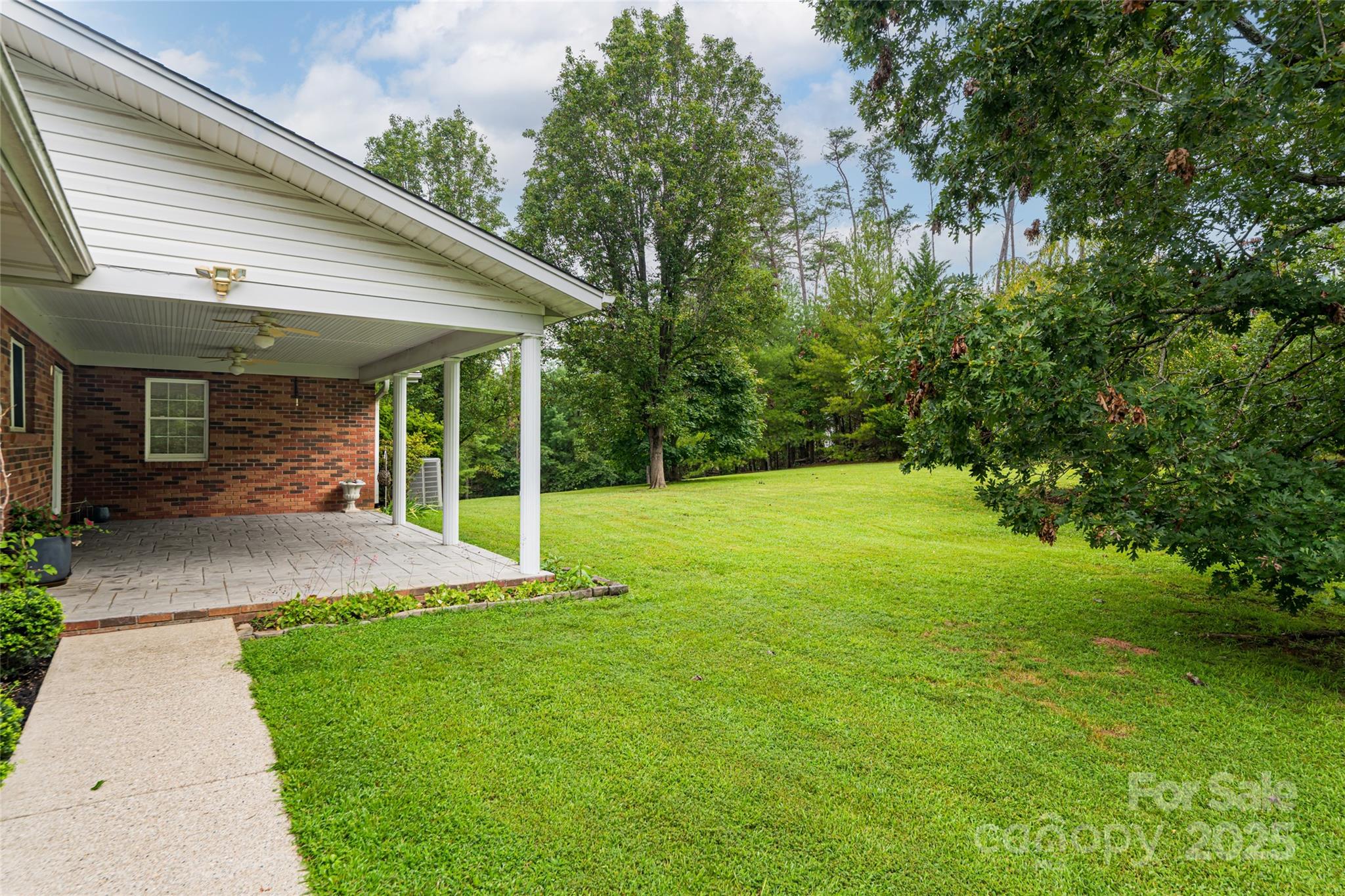 15 Lackey Lane Asheville NC 28804