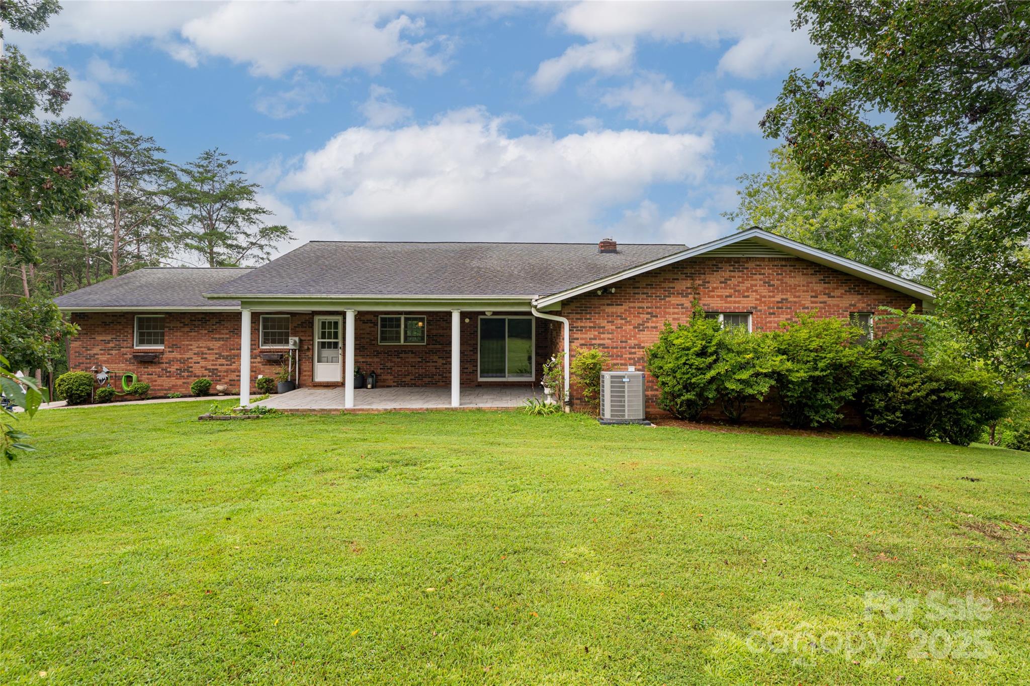 15 Lackey Lane Asheville NC 28804