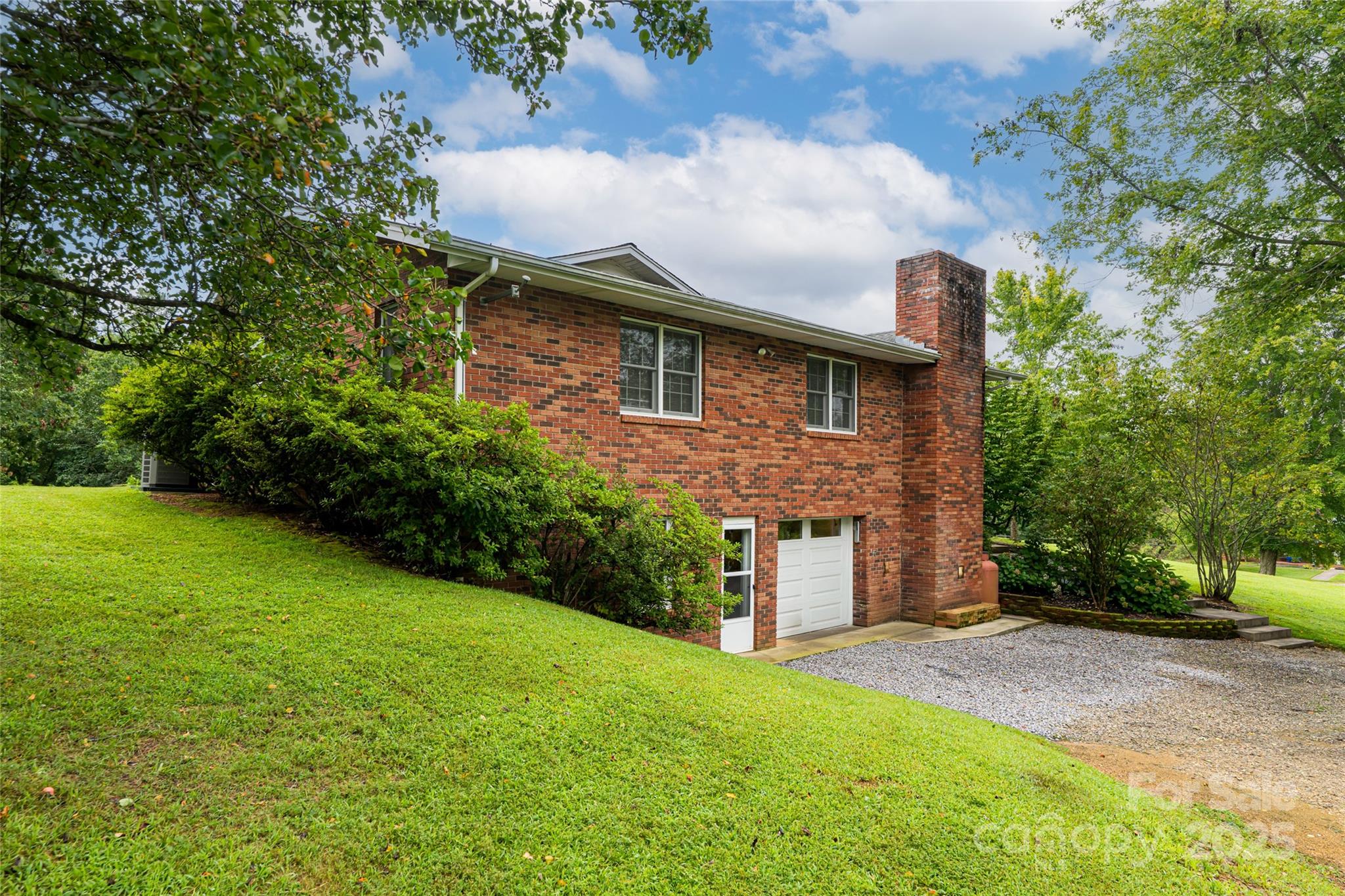 15 Lackey Lane Asheville NC 28804