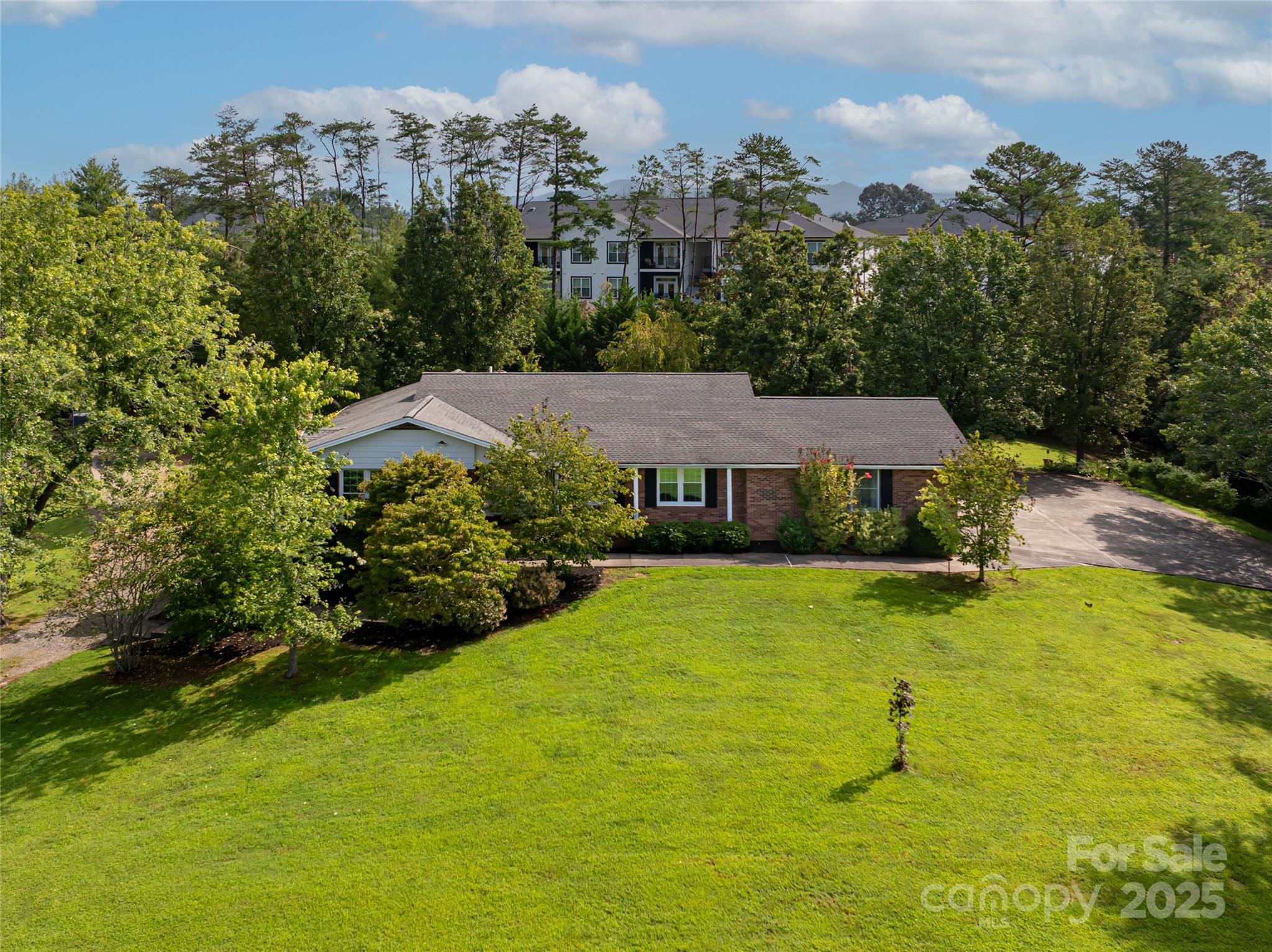 15 Lackey Lane Asheville NC 28804