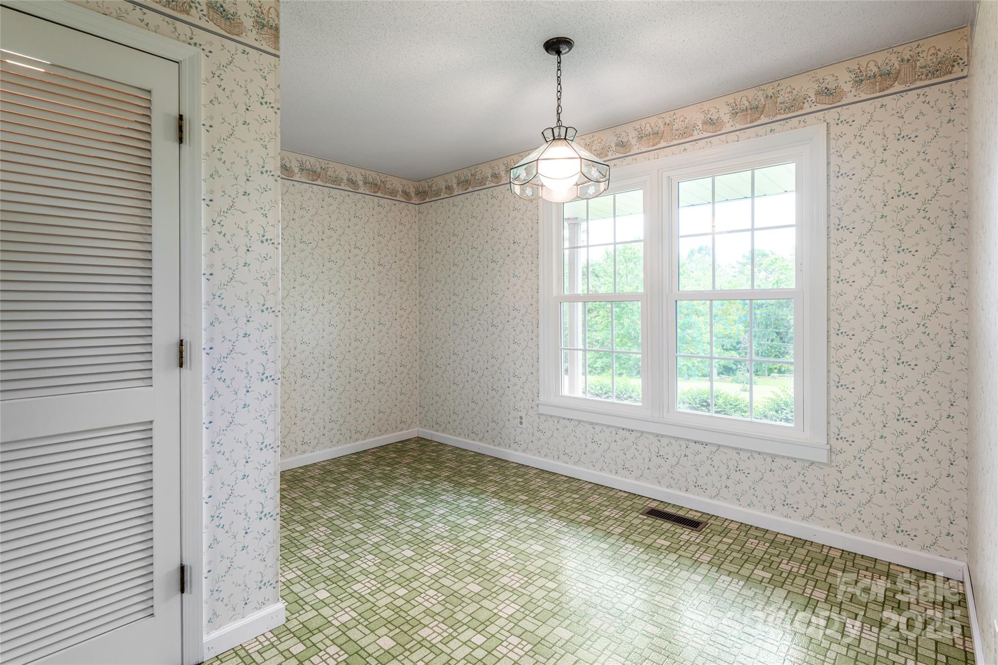 15 Lackey Lane Asheville NC 28804