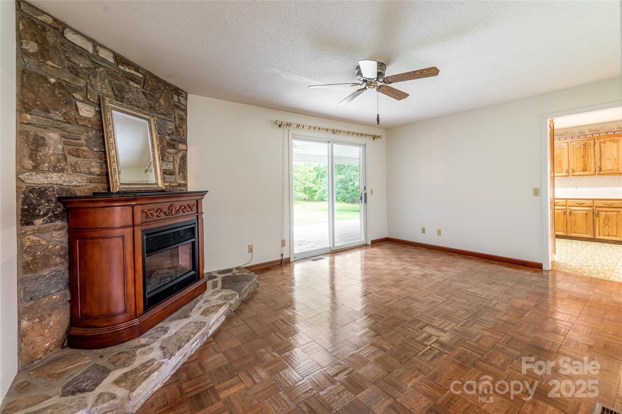 15 Lackey Lane Asheville NC 28804