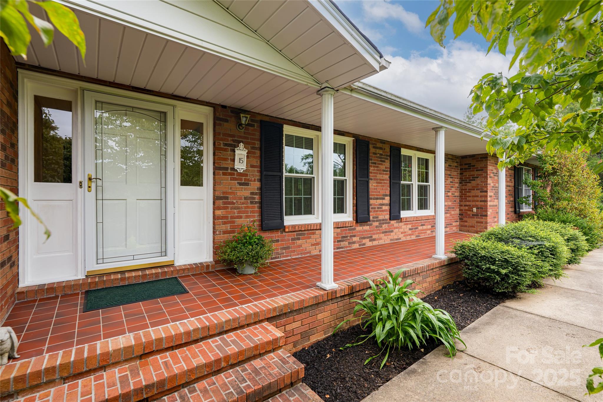 15 Lackey Lane Asheville NC 28804