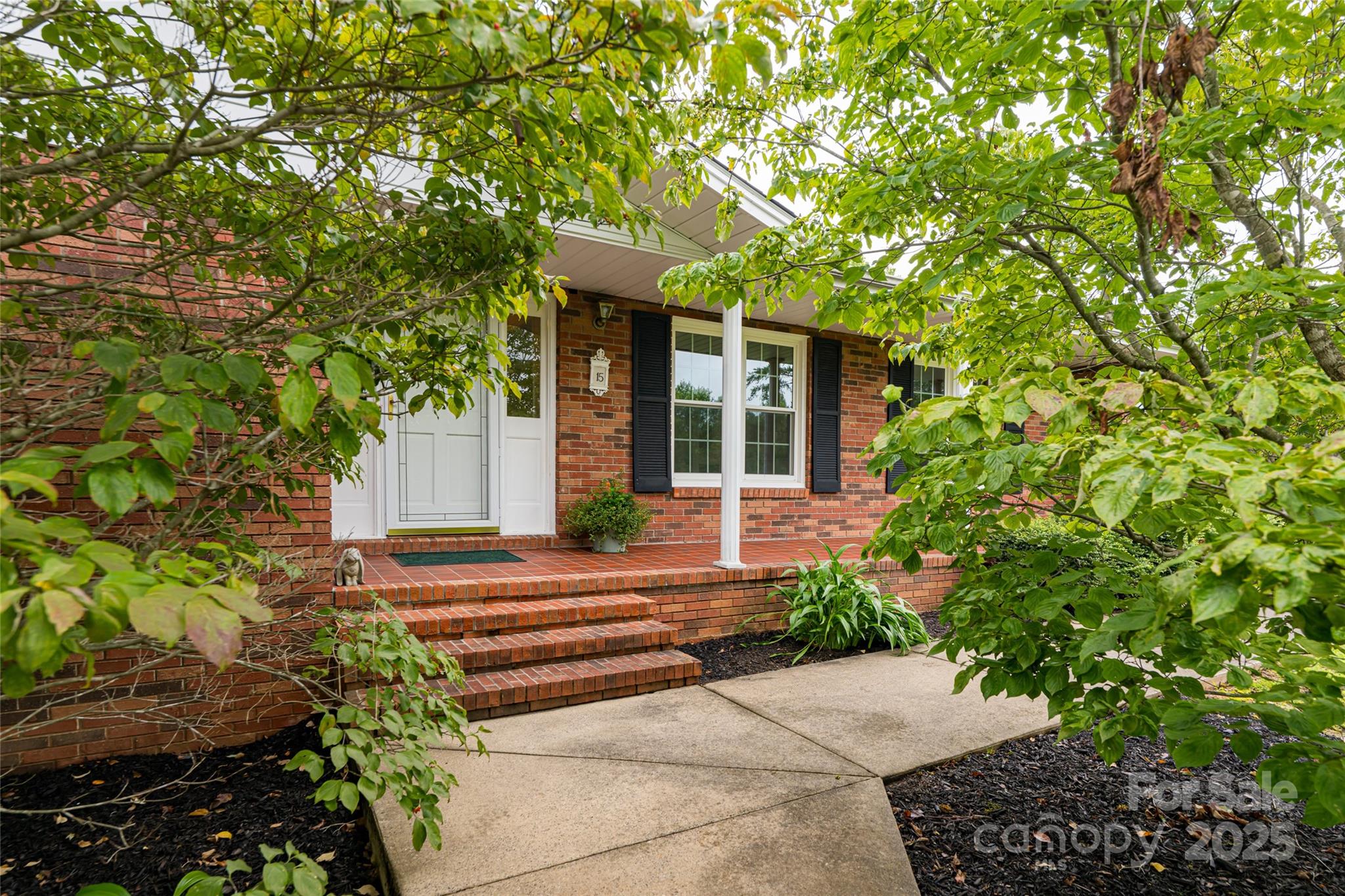 15 Lackey Lane Asheville NC 28804