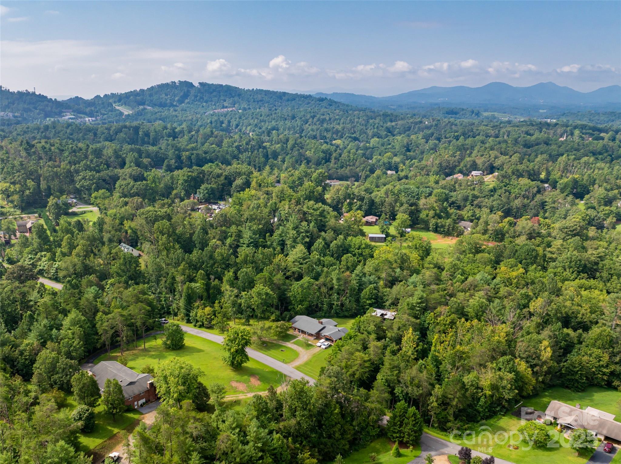 15 Lackey Lane Asheville NC 28804