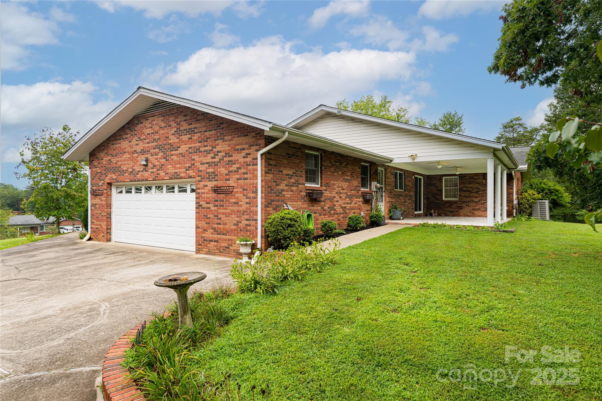 15 Lackey Lane Asheville NC 28804