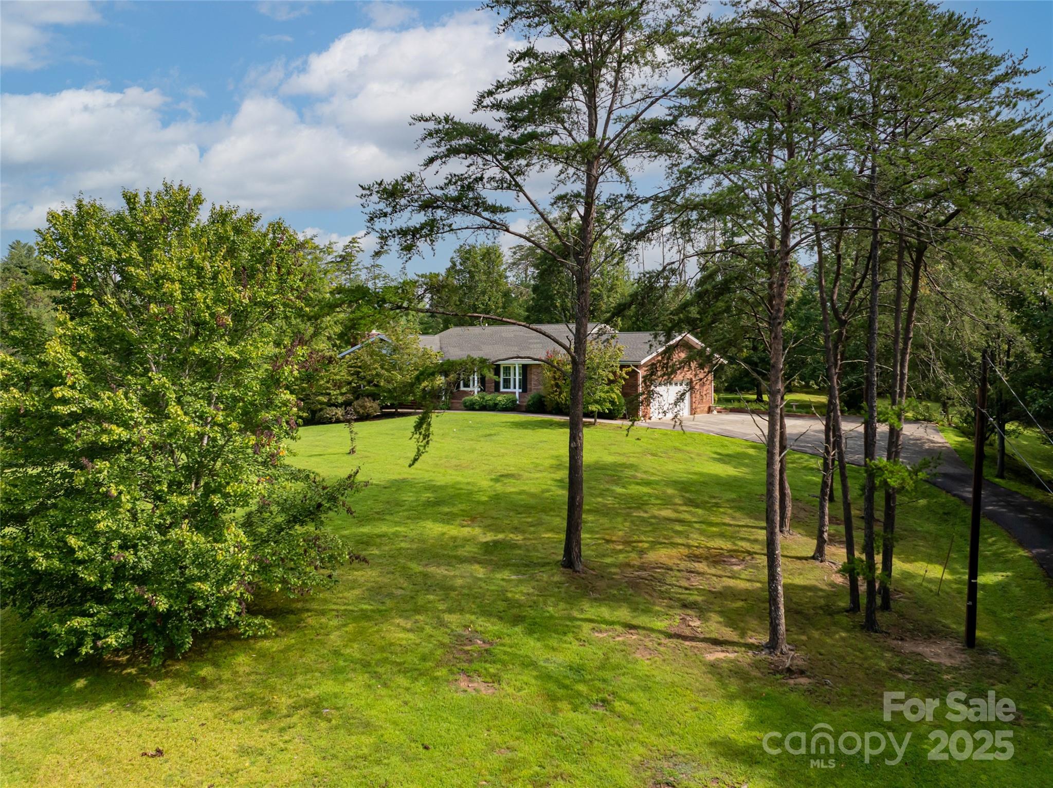 15 Lackey Lane Asheville NC 28804