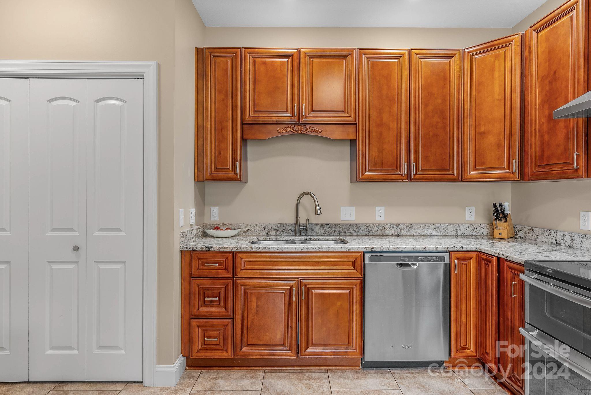 17 Oatgrass Lane Candler NC 28715