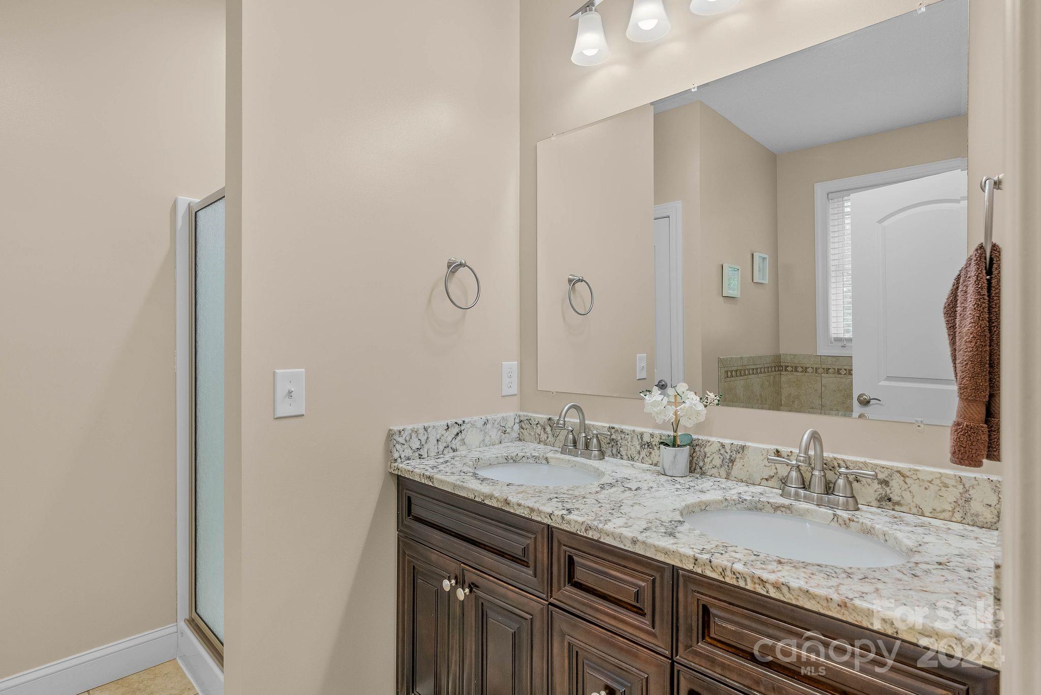 17 Oatgrass Lane Candler NC 28715