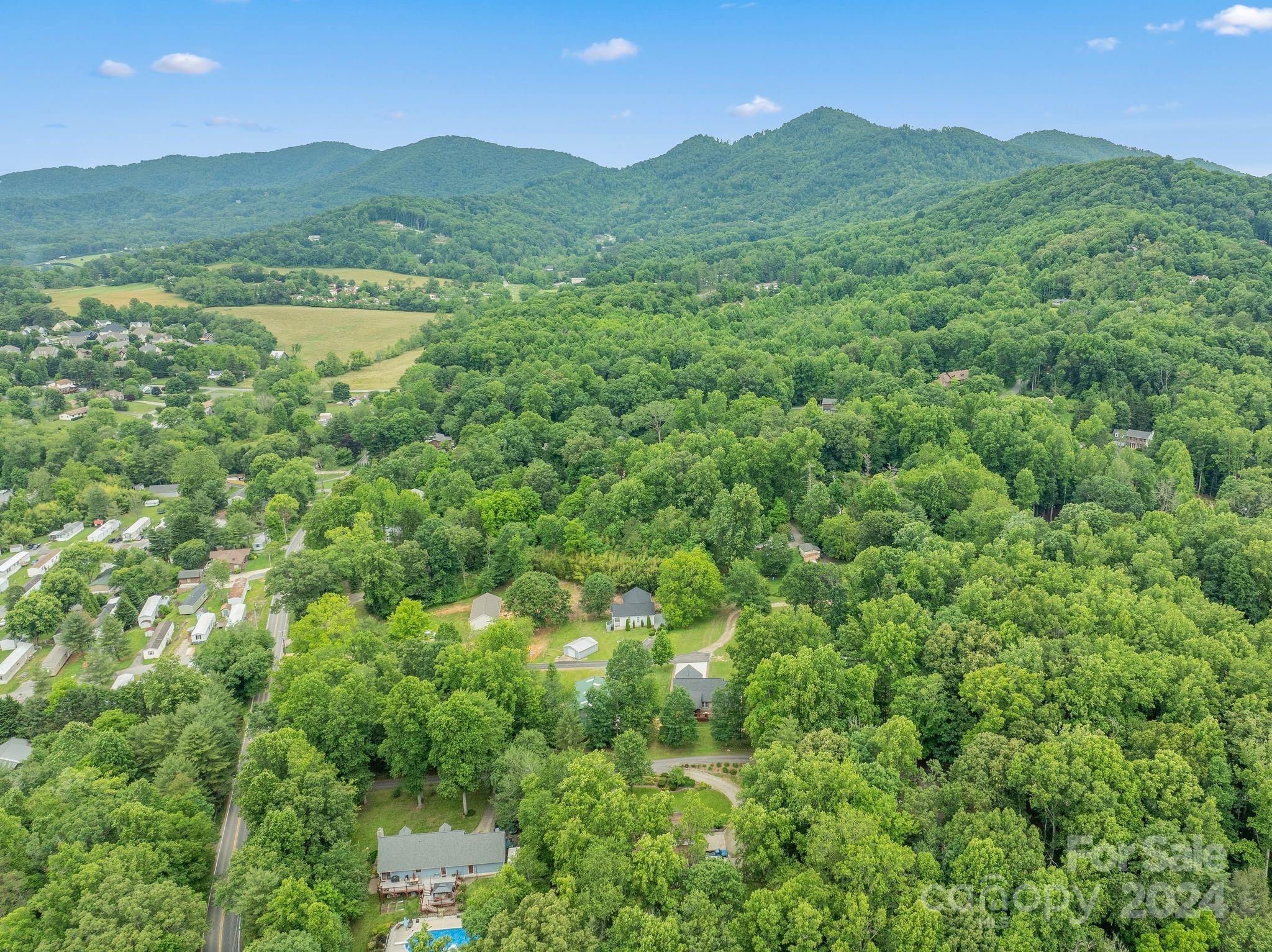 17 Oatgrass Lane Candler NC 28715