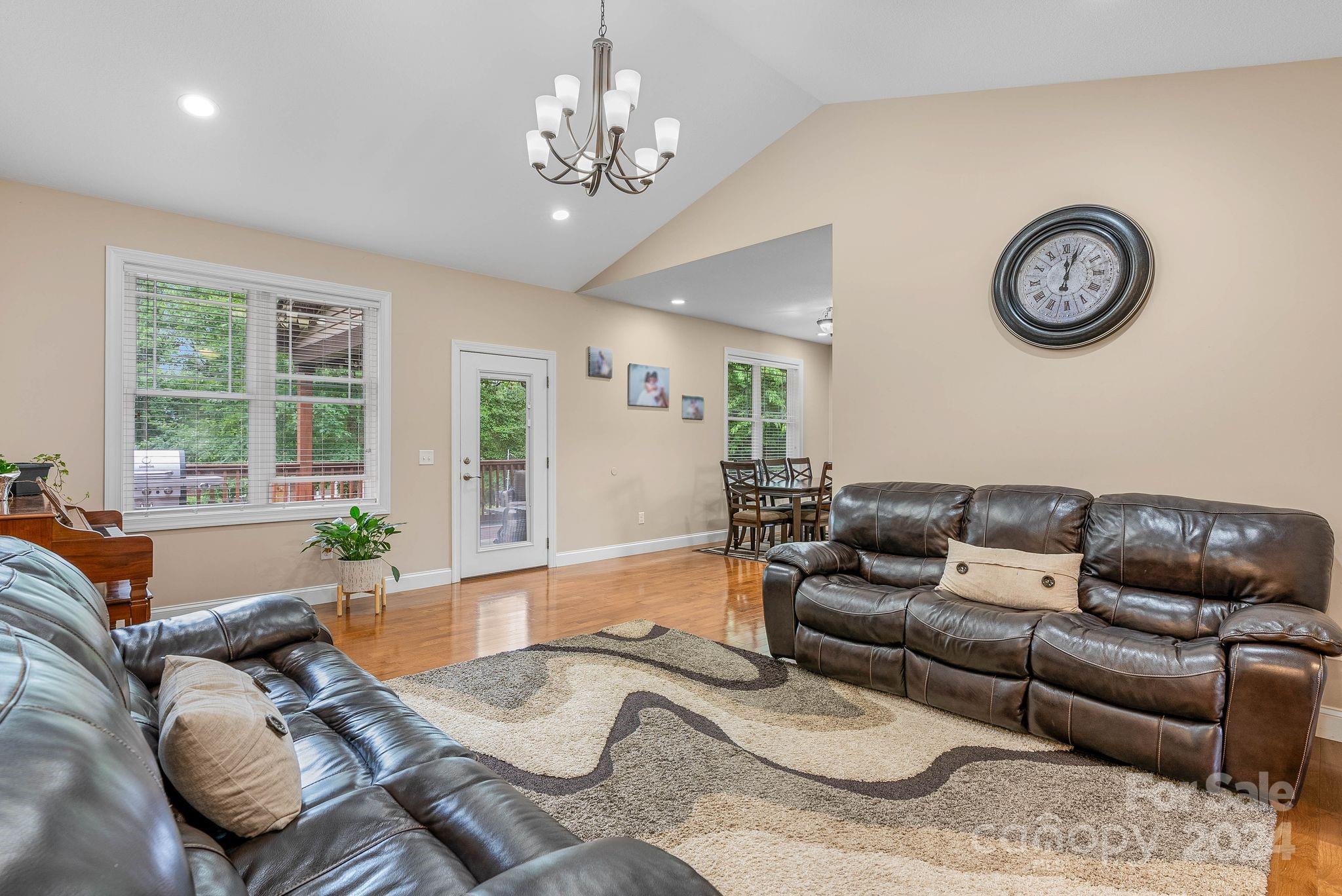 17 Oatgrass Lane Candler NC 28715