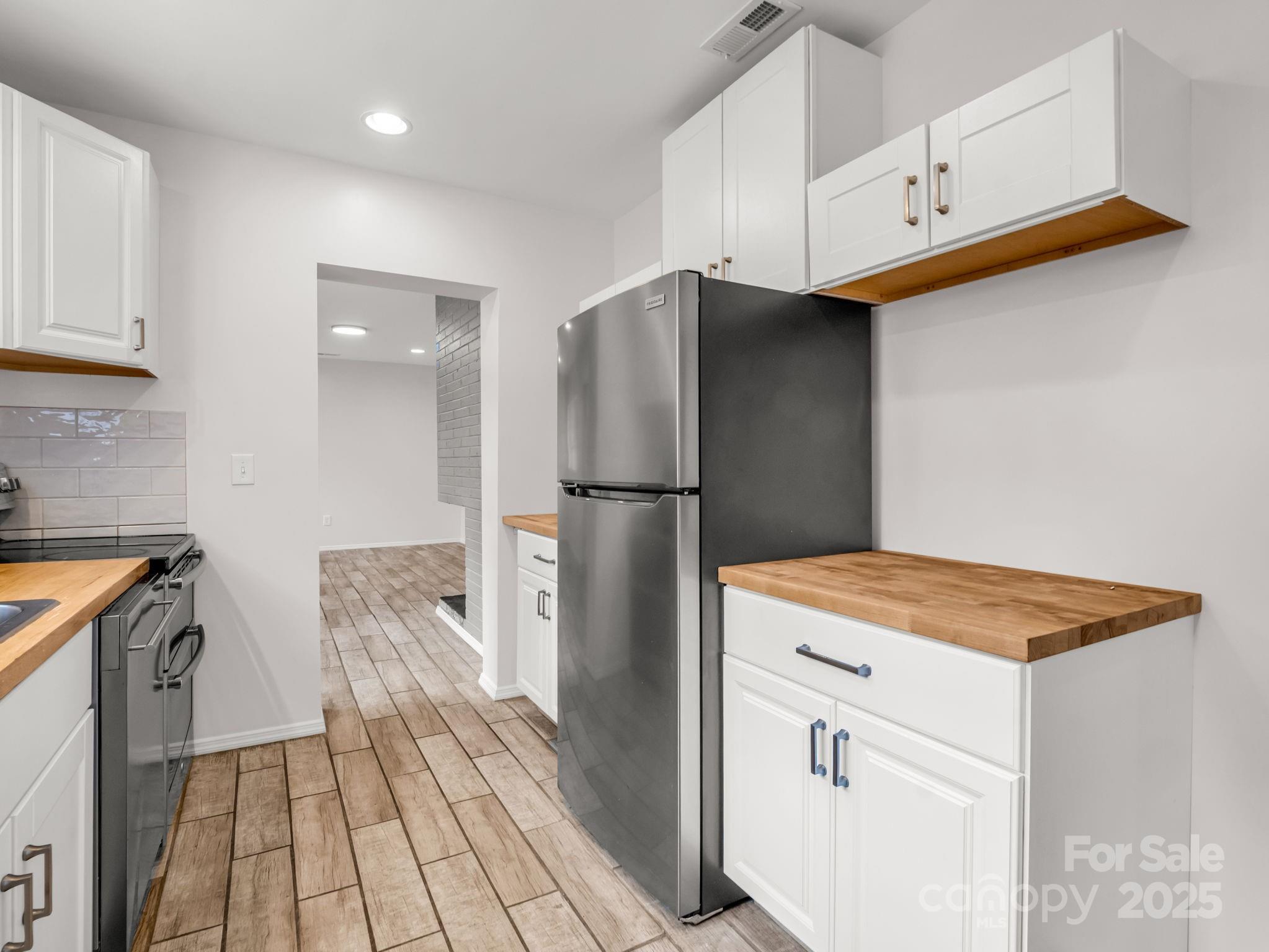 67 Robinson Avenue Asheville NC 28803