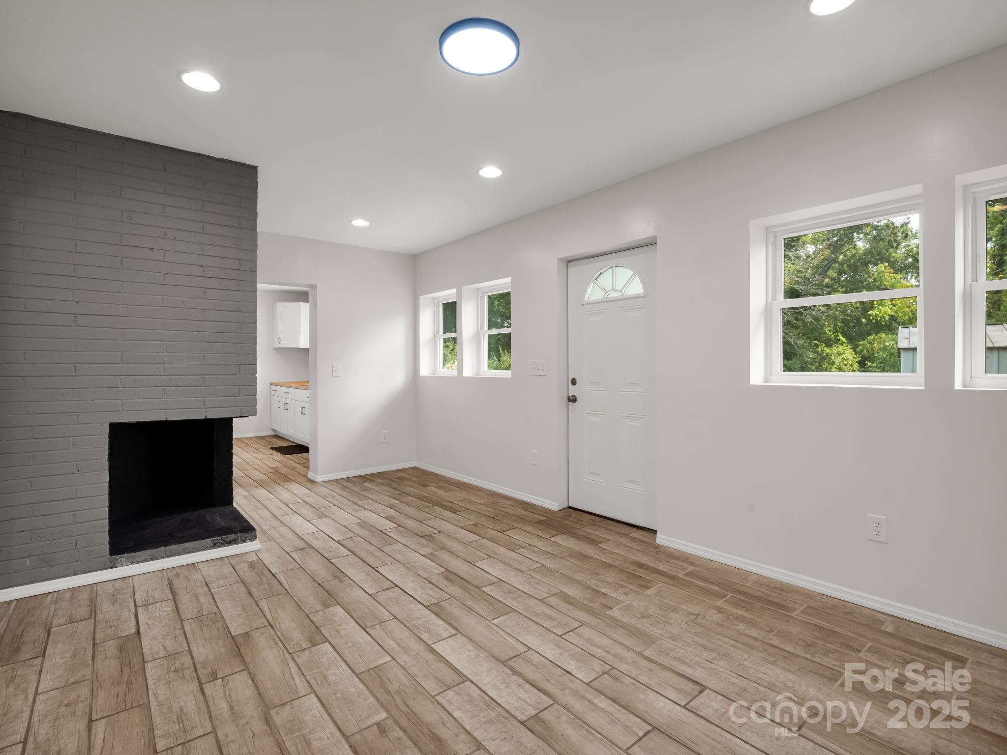 67 Robinson Avenue Asheville NC 28803