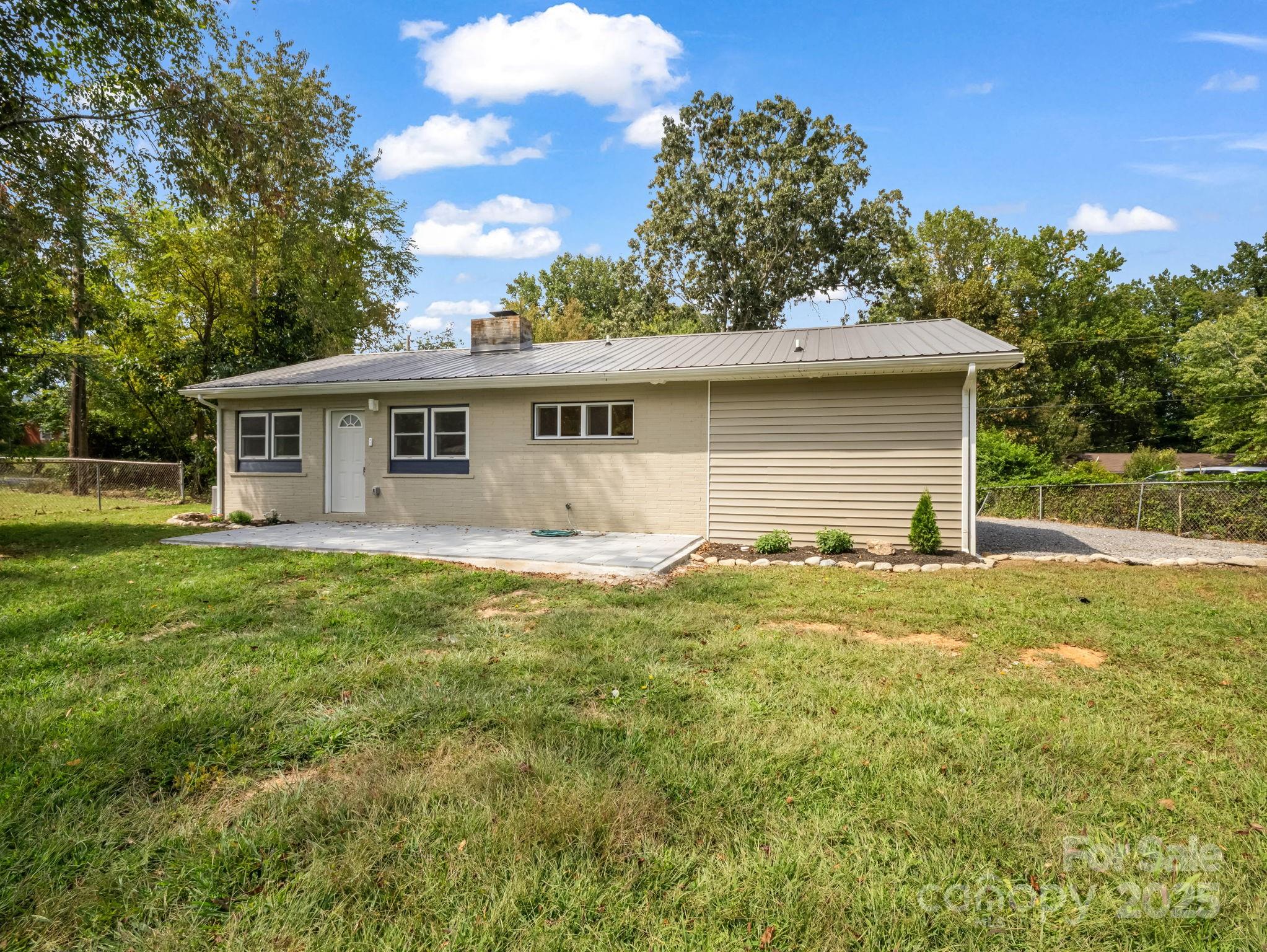 67 Robinson Avenue Asheville NC 28803